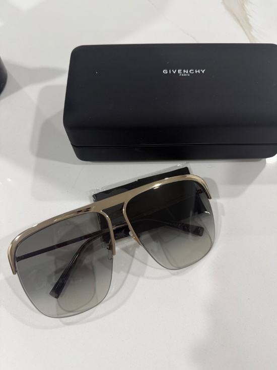NWT 100% Authentic Givenchy 65 mm Square Sunglasses gold/gray main image 6